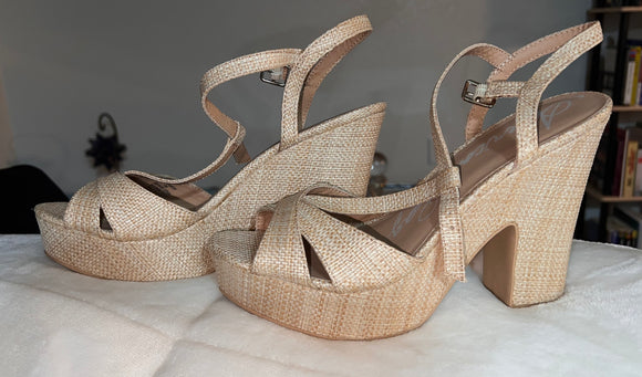 NEW! Retro look bamboo heels! Super cute! Vintage look!