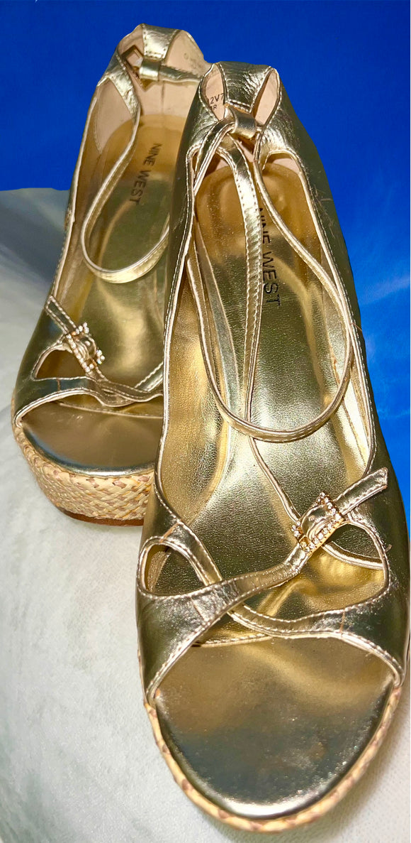 Glam Gold Nine West Wedges!